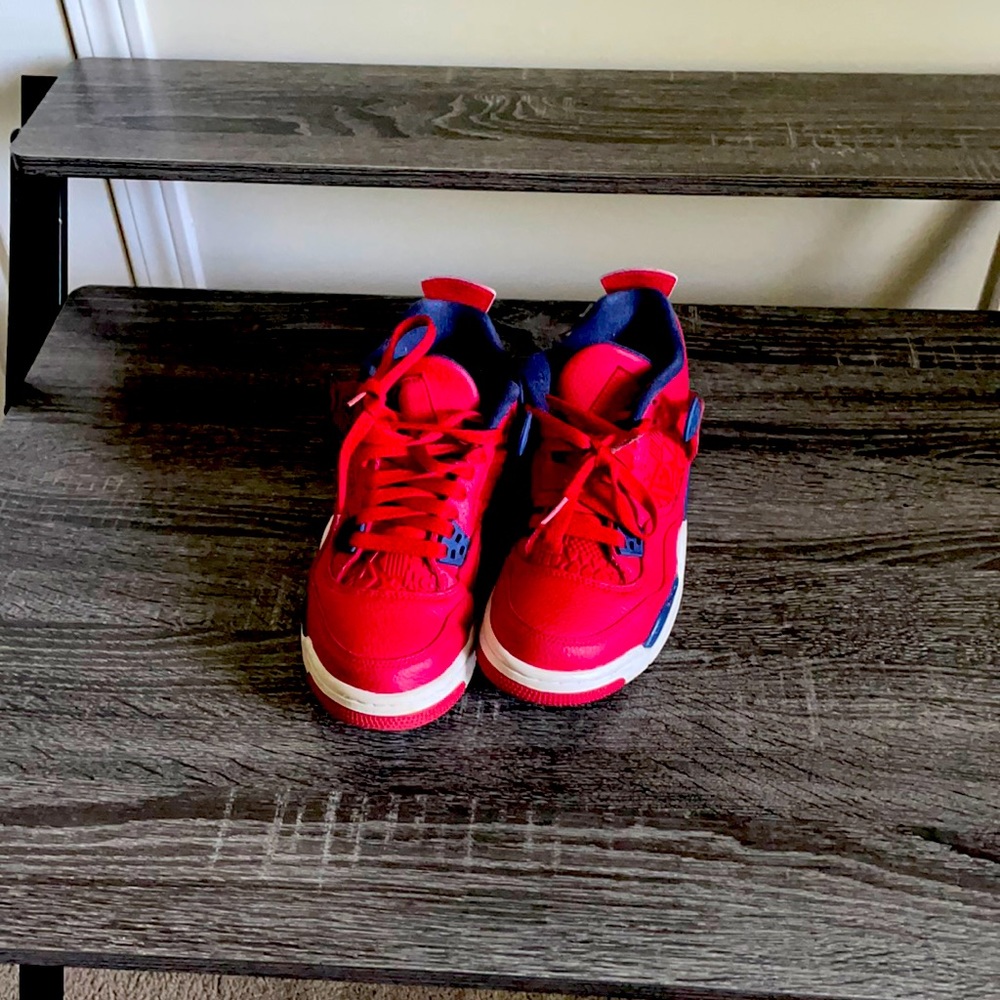 Air Jordan Retro 4